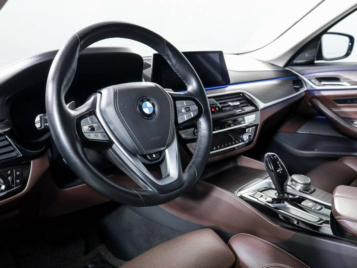 Купить BMW 5 серии с пробегом. Фото: #10