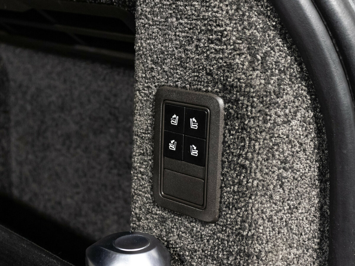Купить Land Rover Range Rover с пробегом. Фото: #24