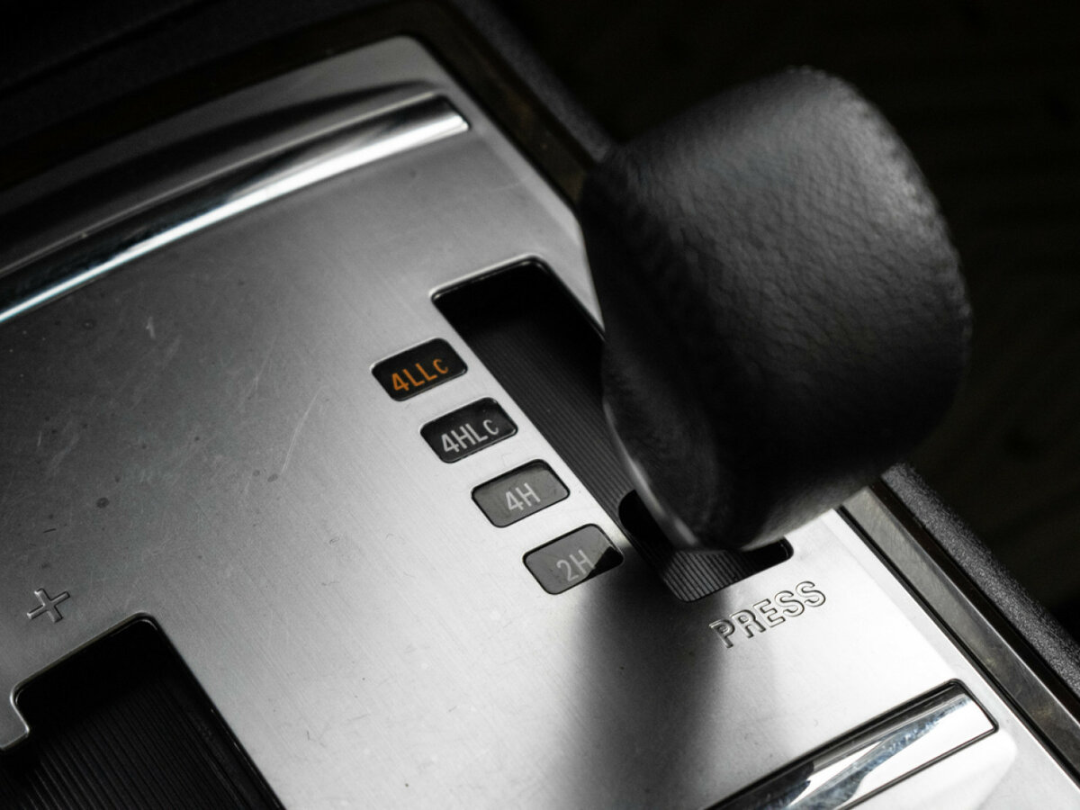 Купить Mitsubishi Pajero с пробегом. Фото: #13