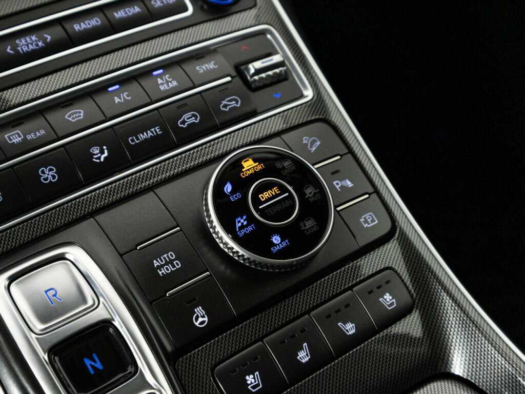 Купить Hyundai Santa Fe с пробегом. Фото: #22