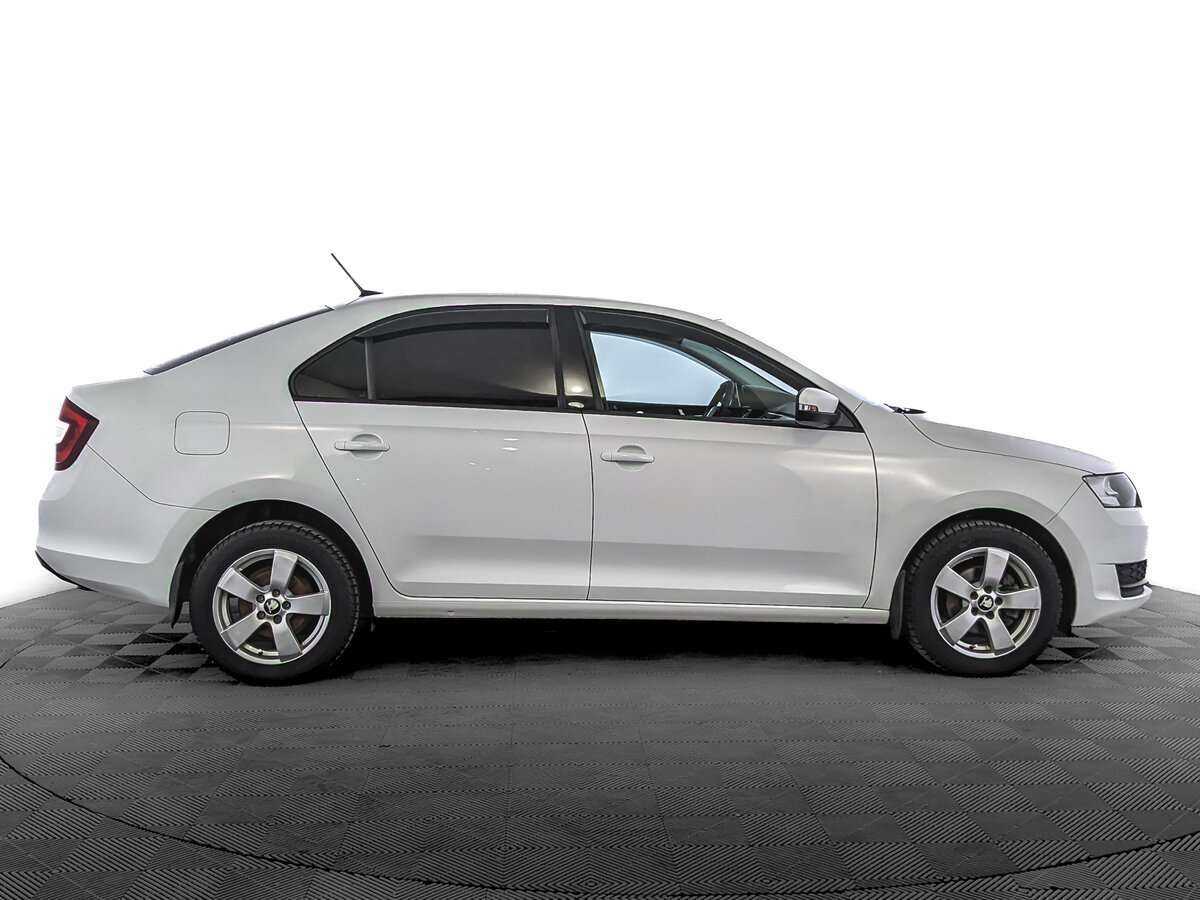 Купить Skoda Rapid с пробегом. Фото: #3