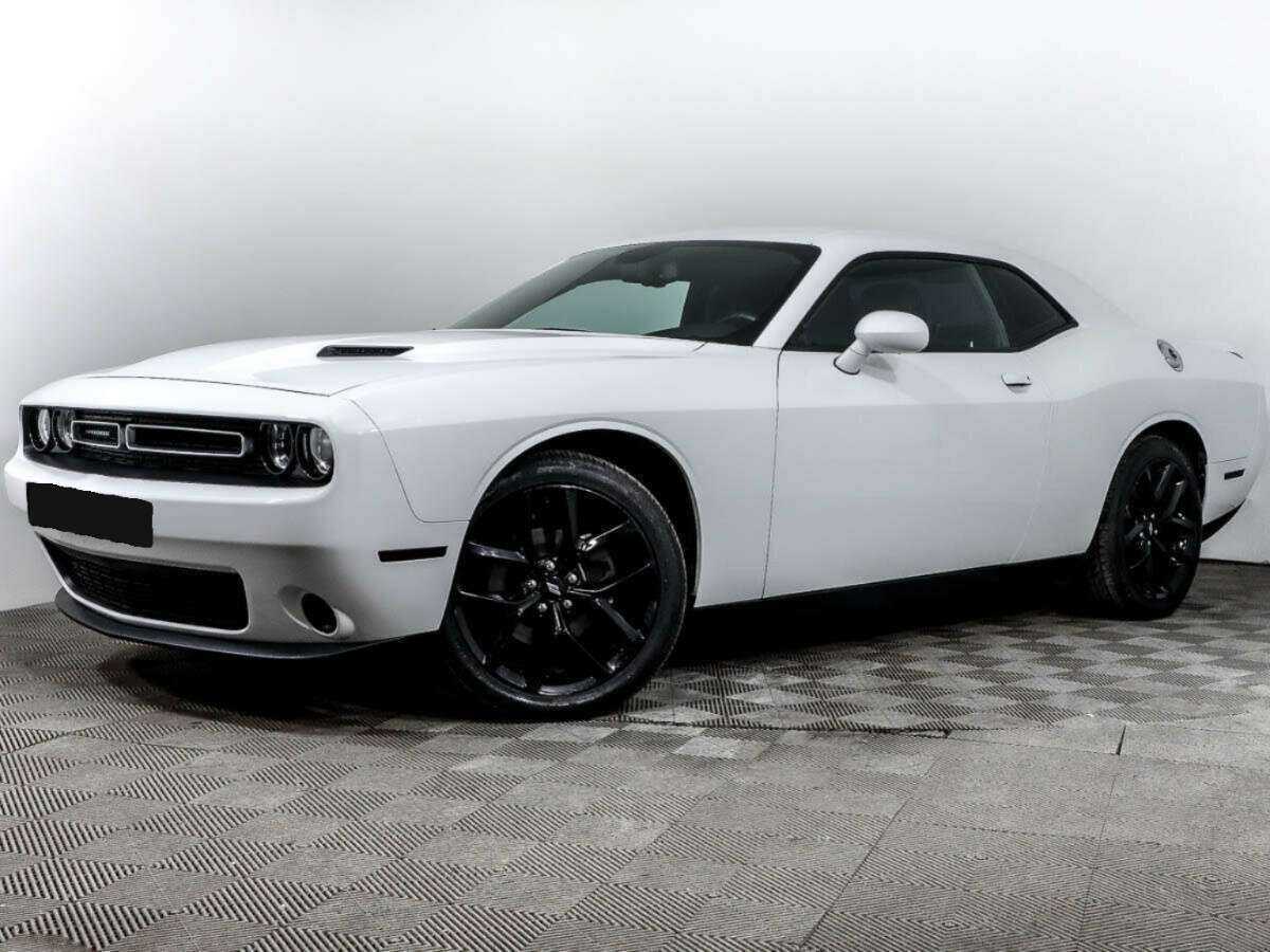 Купить Dodge Challenger с пробегом. Фото: #0