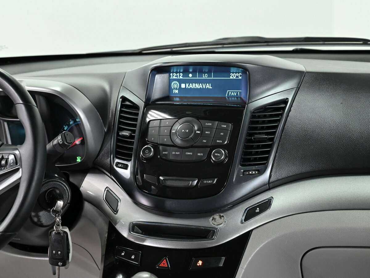 Купить Chevrolet Orlando с пробегом. Фото: #7