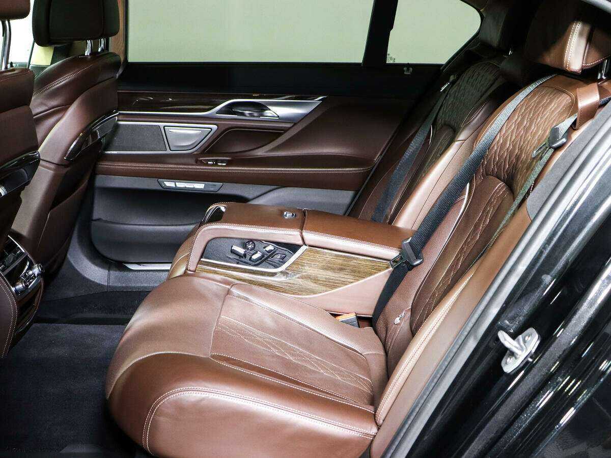 Купить BMW 7 серии с пробегом. Фото: #6