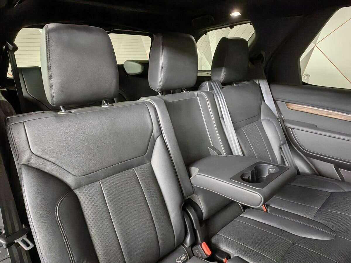 Купить Land Rover Discovery с пробегом. Фото: #12