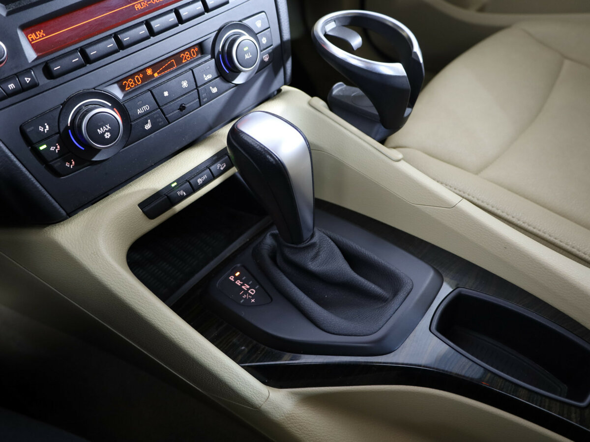 Купить BMW X1 с пробегом. Фото: #16