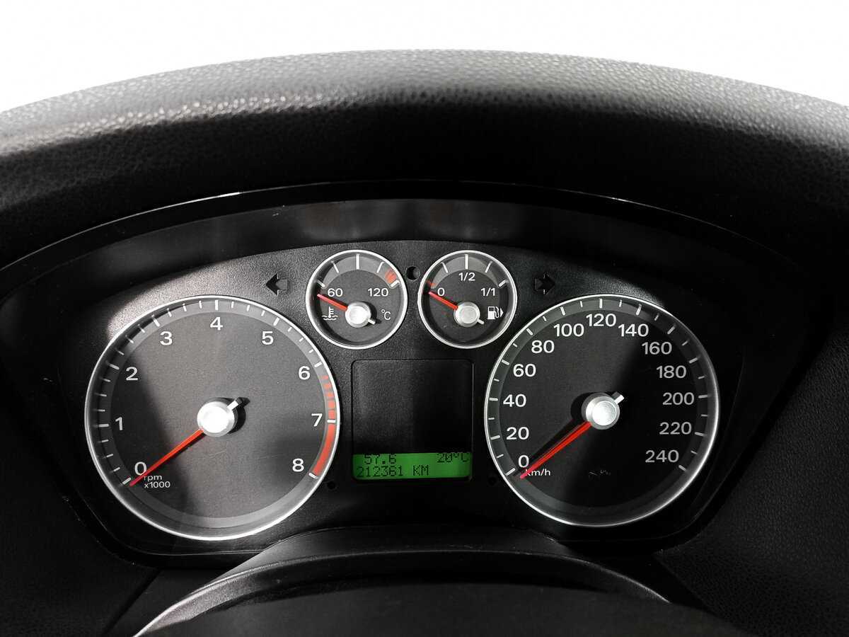 Купить Ford Focus с пробегом. Фото: #10