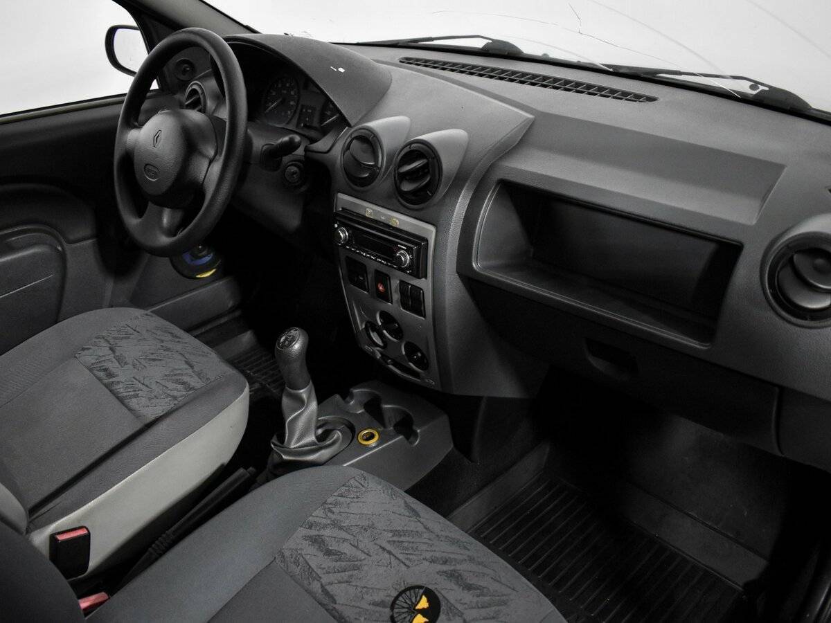 Купить Renault Logan с пробегом. Фото: #11