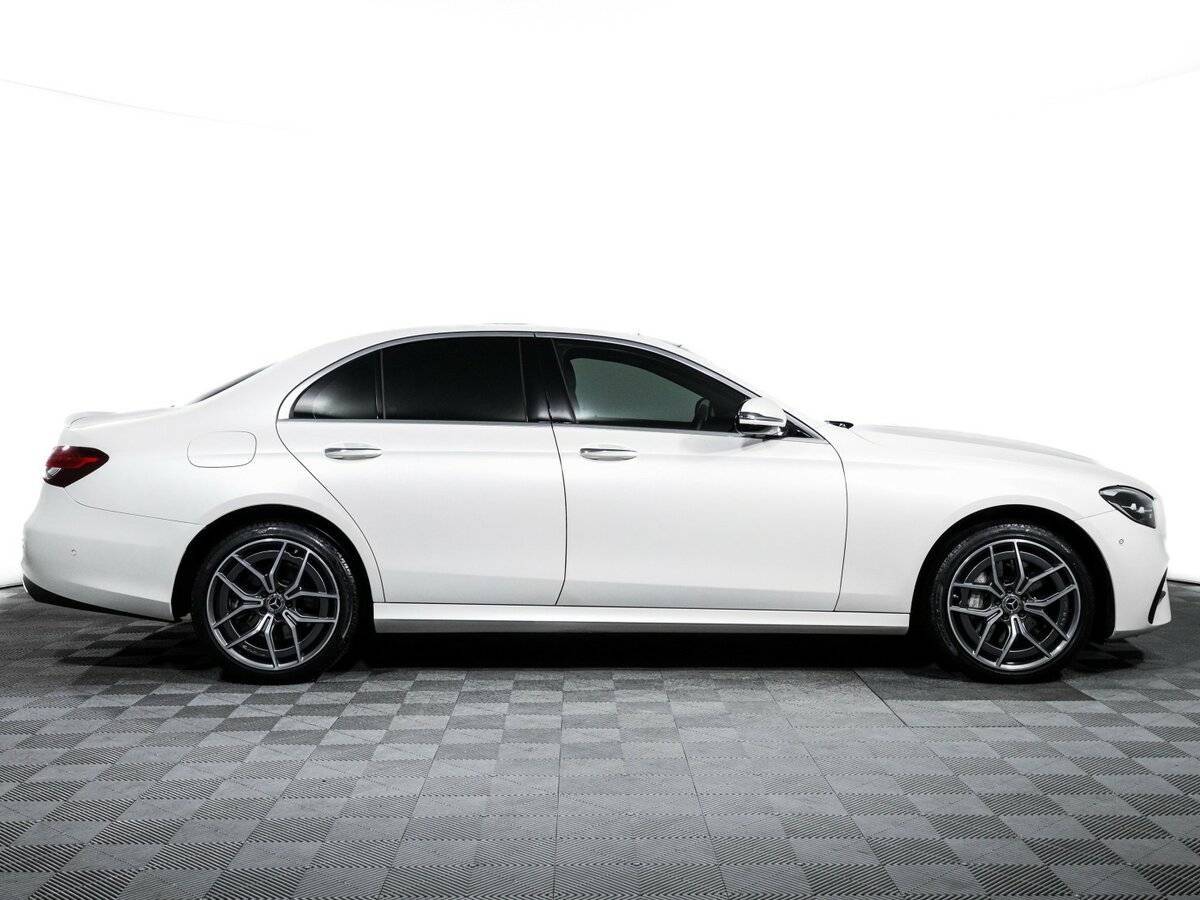 Купить Mercedes-Benz E-Класс с пробегом. Фото: #3