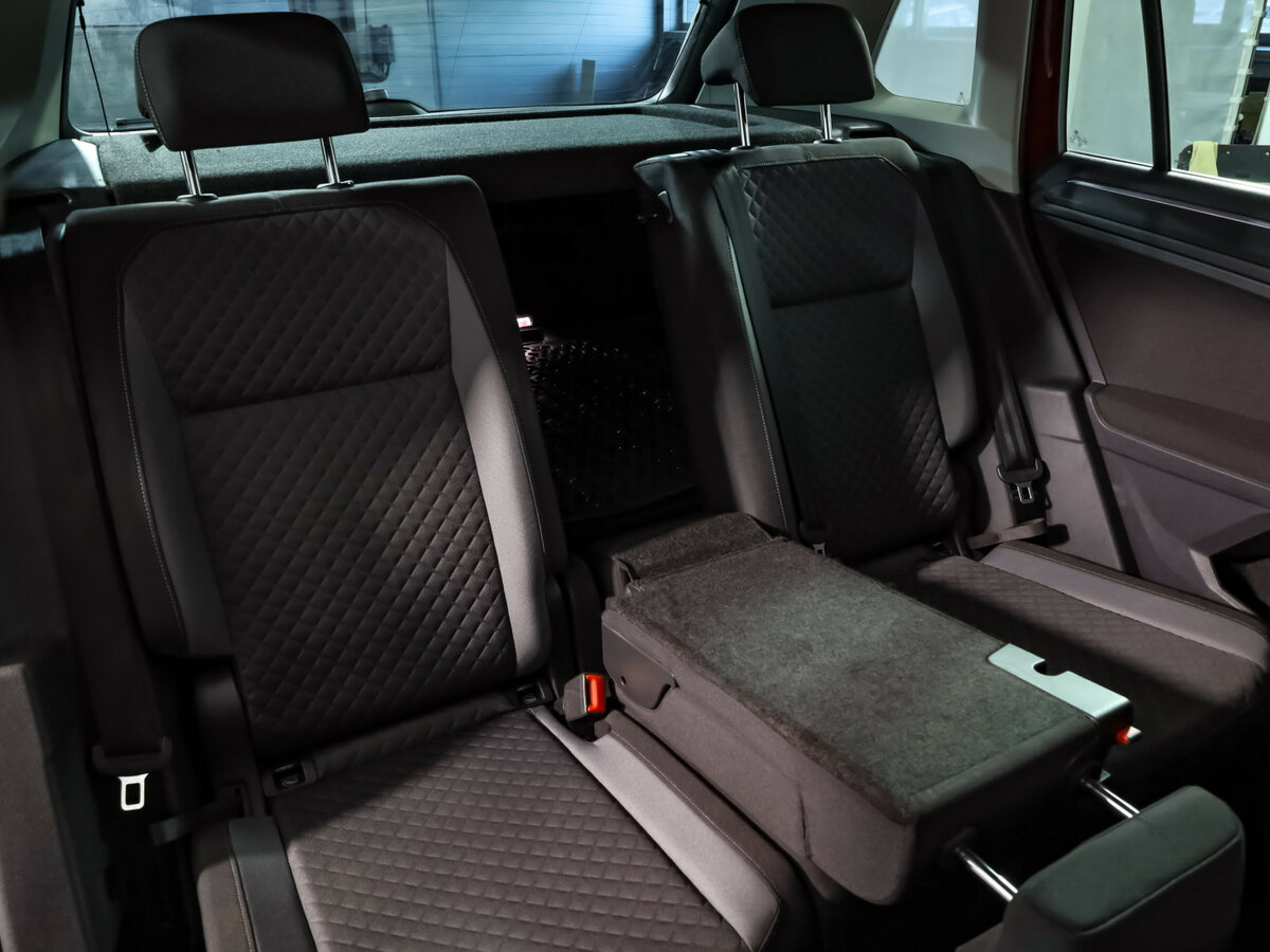 Купить Volkswagen Tiguan с пробегом. Фото: #24