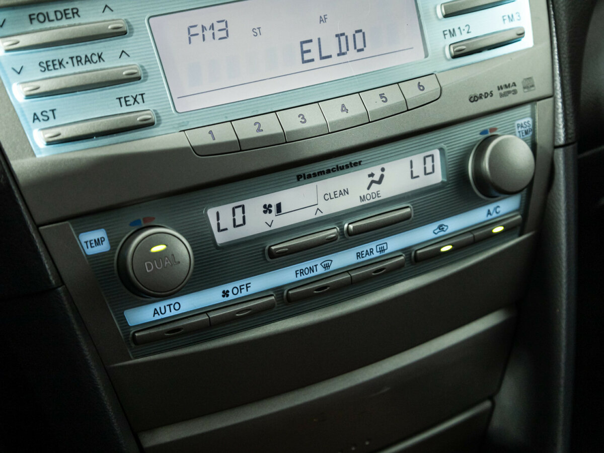 Купить Toyota Camry с пробегом. Фото: #15