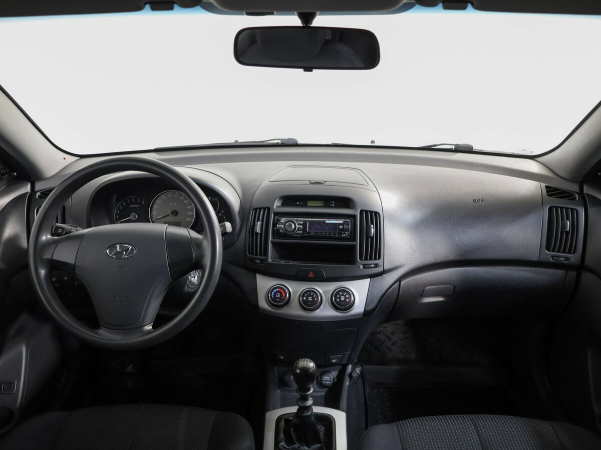 Купить Hyundai Elantra с пробегом. Фото: #7