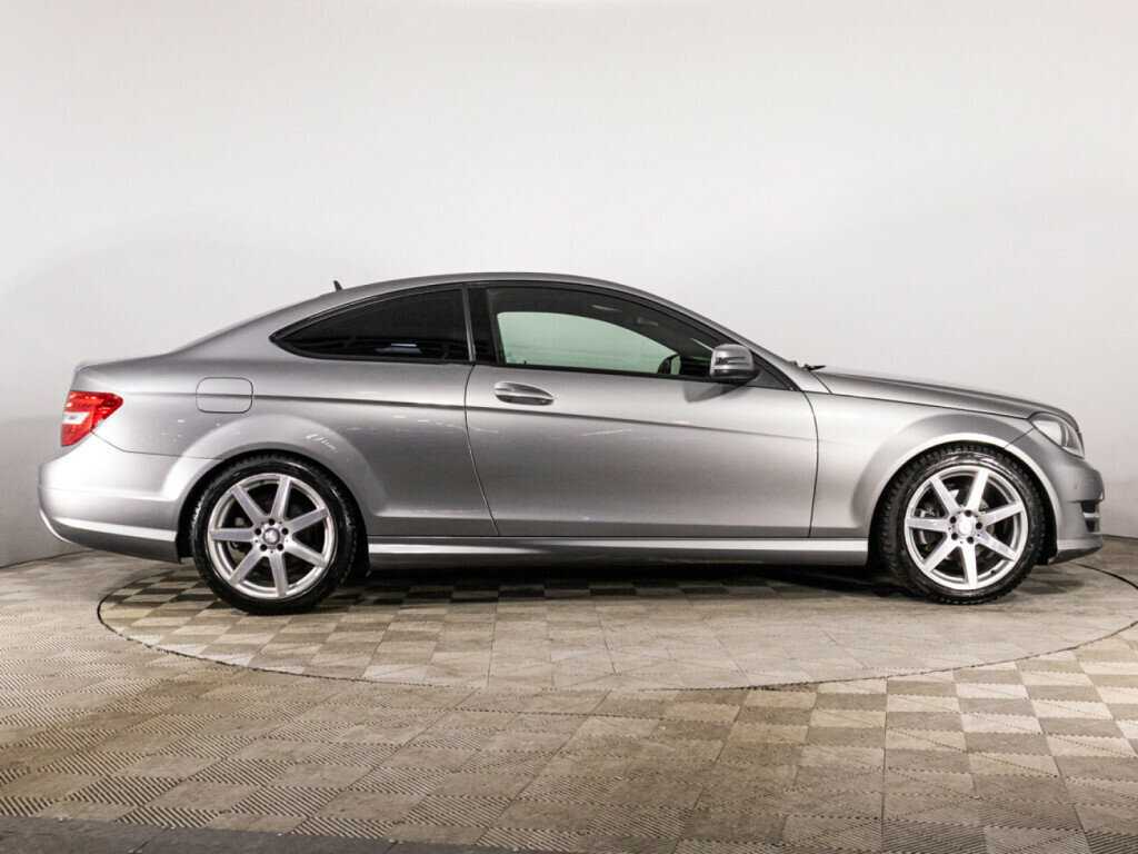 Купить Mercedes-Benz C-Класс с пробегом. Фото: #3