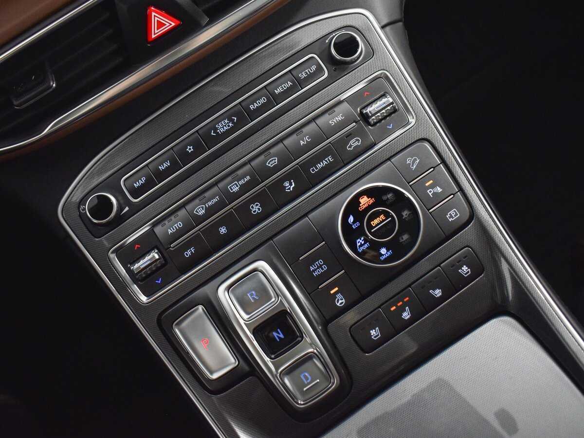 Купить Hyundai Santa Fe с пробегом. Фото: #22