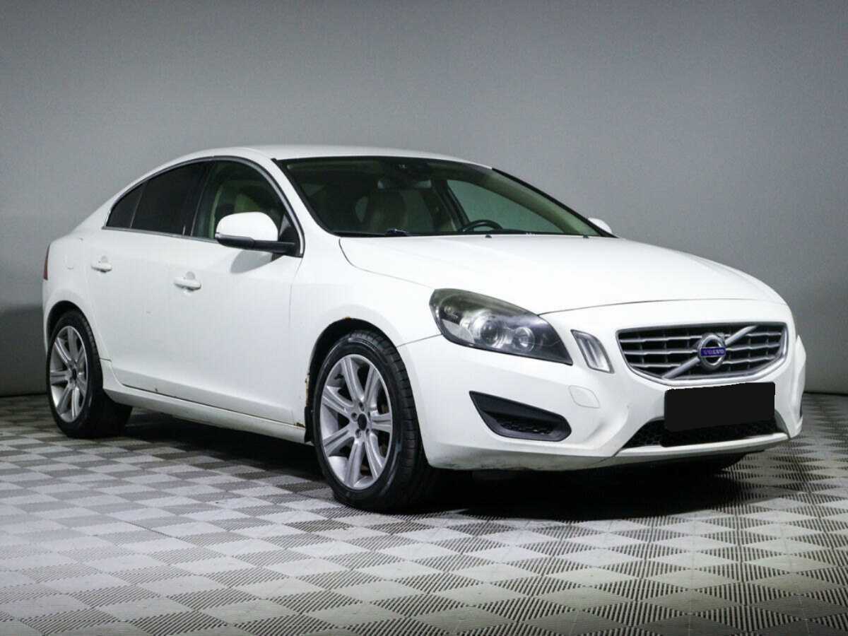 Купить Volvo S60 с пробегом. Фото: #2