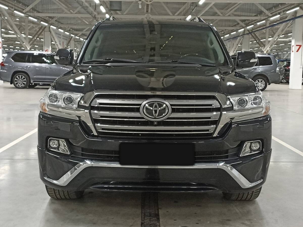 Купить Toyota Land Cruiser с пробегом. Фото: #1
