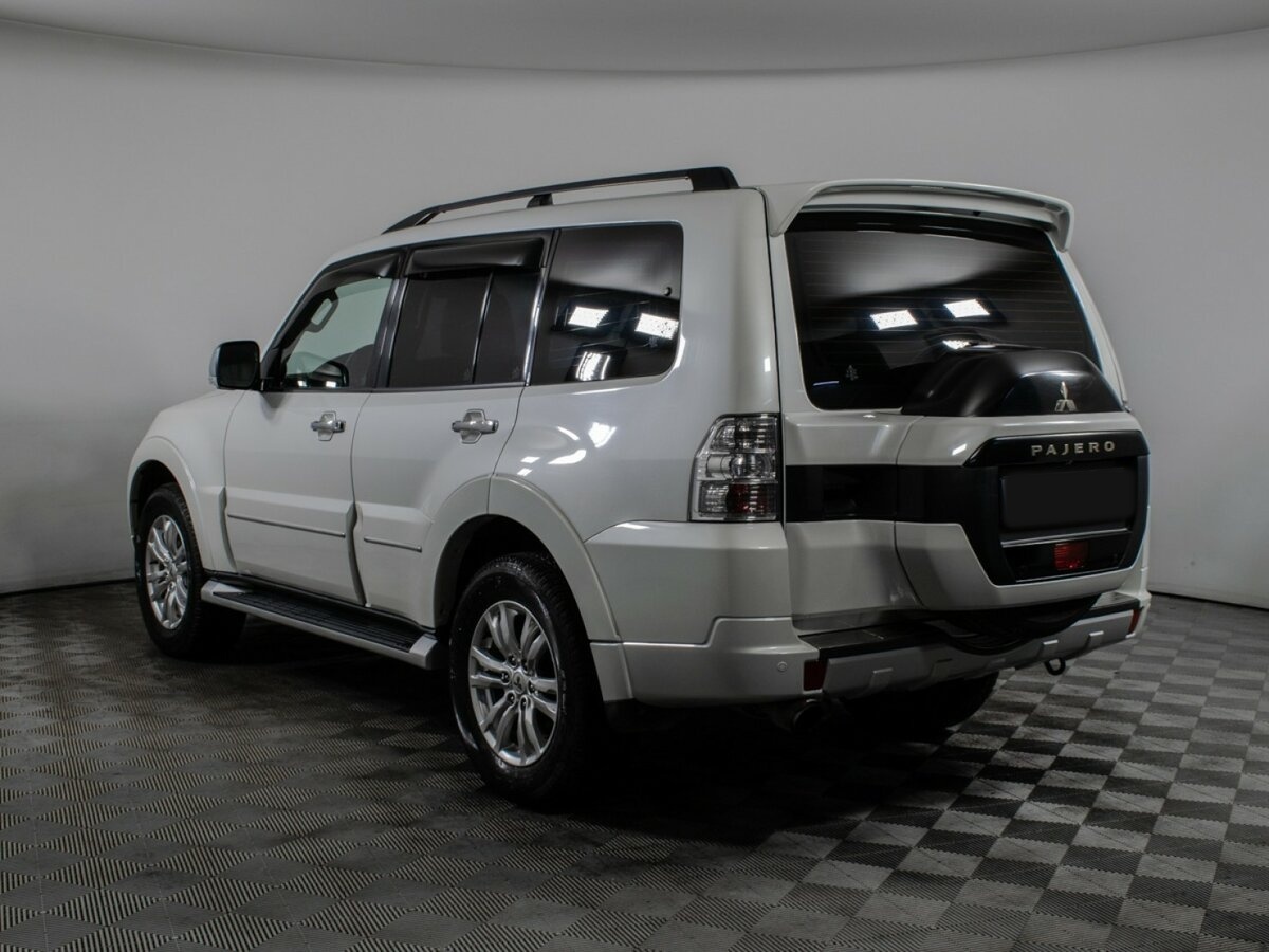 Купить Mitsubishi Pajero с пробегом. Фото: #6