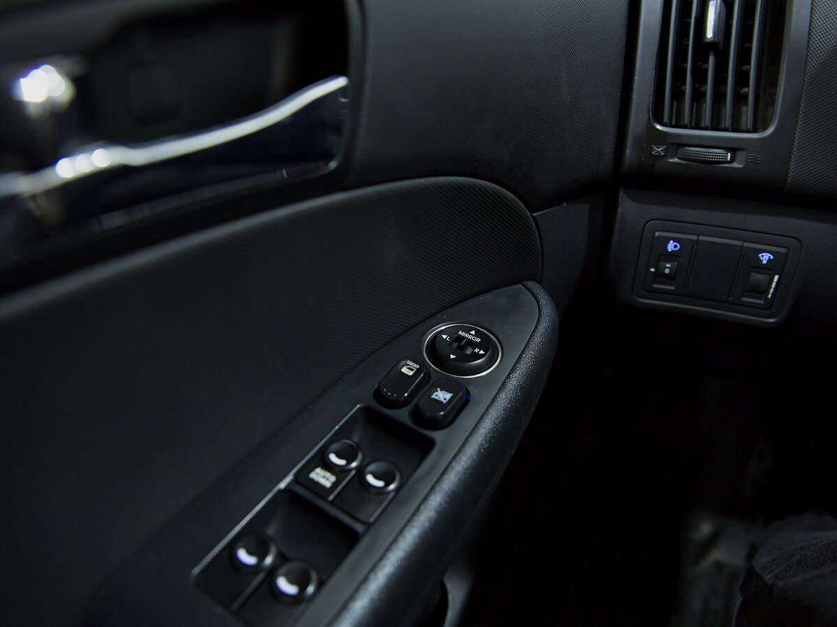 Купить Hyundai i30 с пробегом. Фото: #9