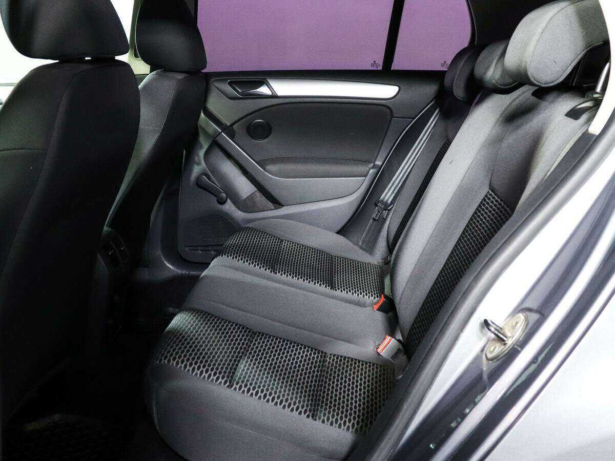 Купить Volkswagen Golf с пробегом. Фото: #7