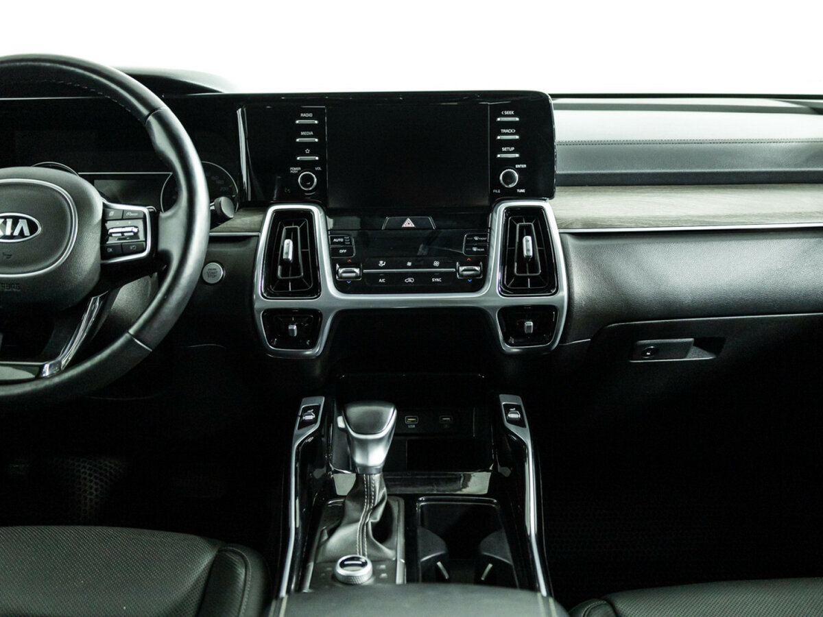 Купить Kia Sorento с пробегом. Фото: #12