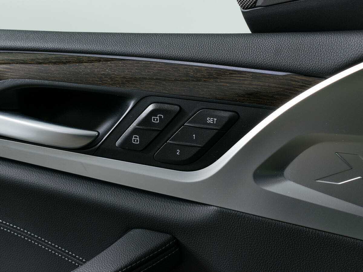 Купить BMW X4 с пробегом. Фото: #19