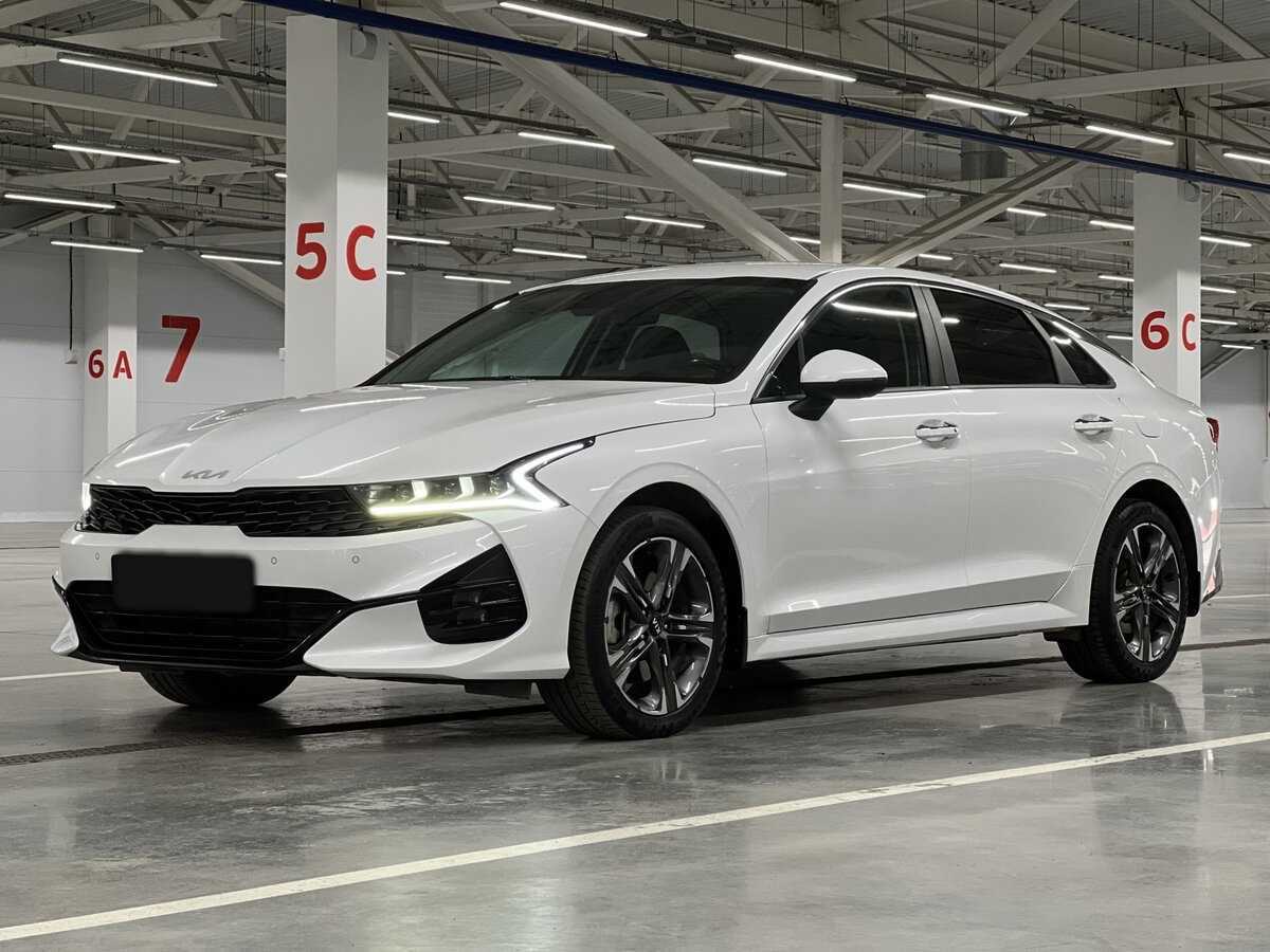 Купить Kia K5 с пробегом. Посмотреть фото