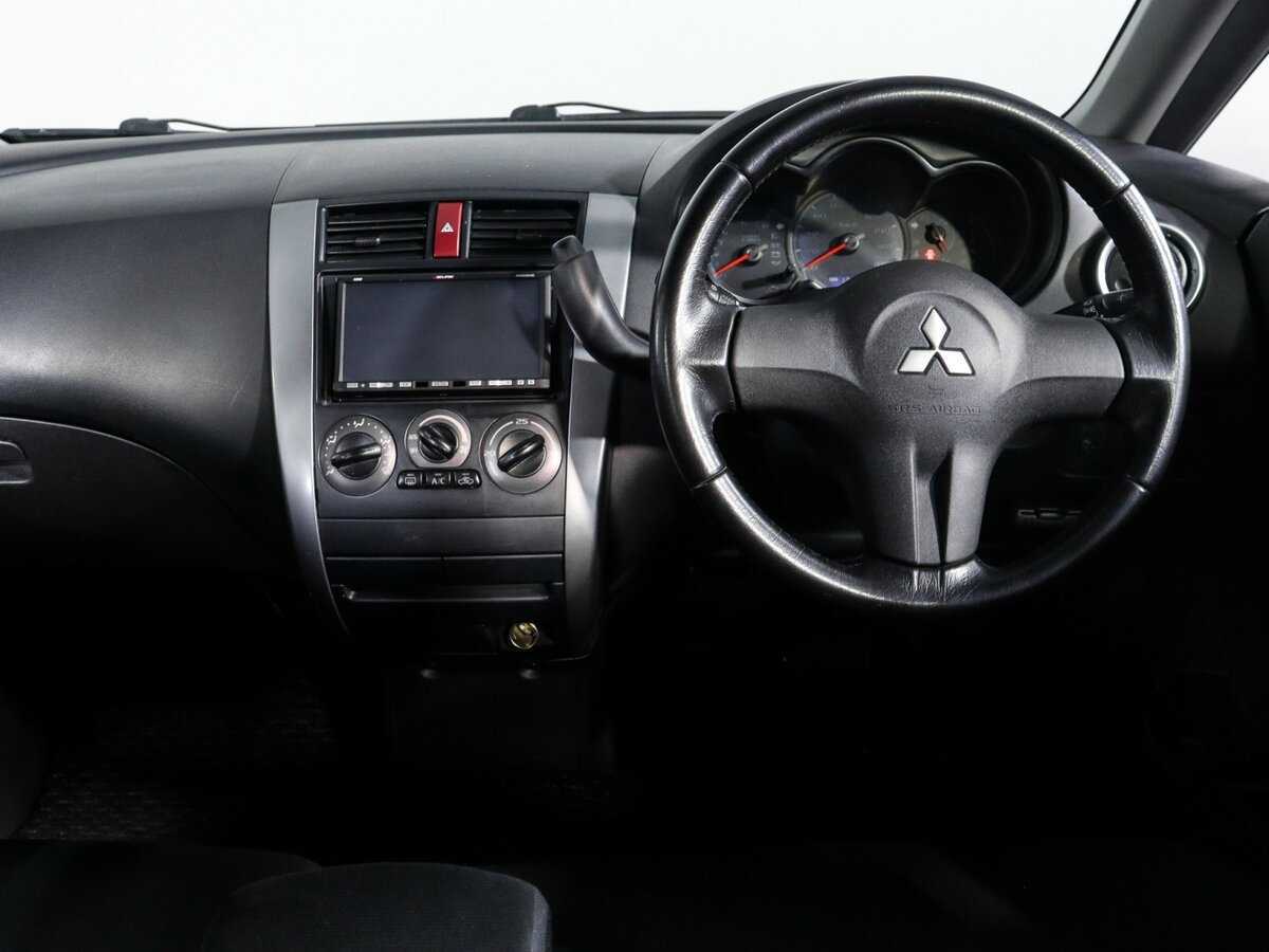 Купить Mitsubishi Colt с пробегом. Фото: #11