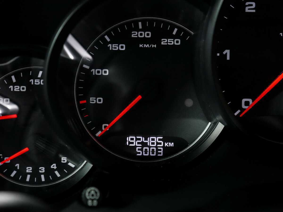 Купить Porsche Cayenne с пробегом. Фото: #10