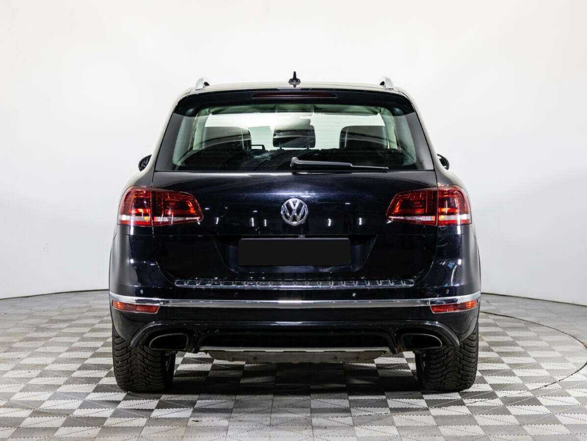 Купить Volkswagen Touareg с пробегом. Фото: #4