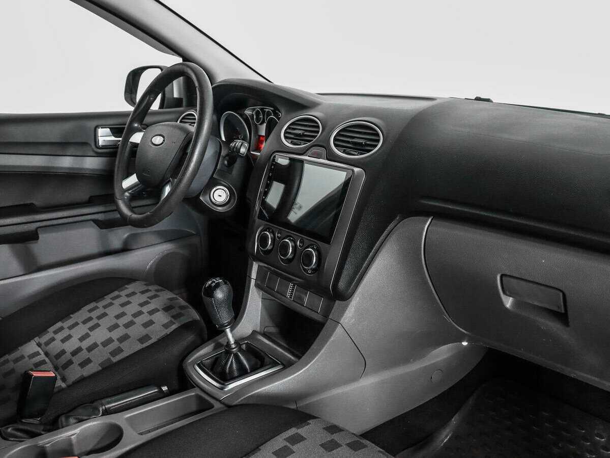 Купить Ford Focus с пробегом. Фото: #10