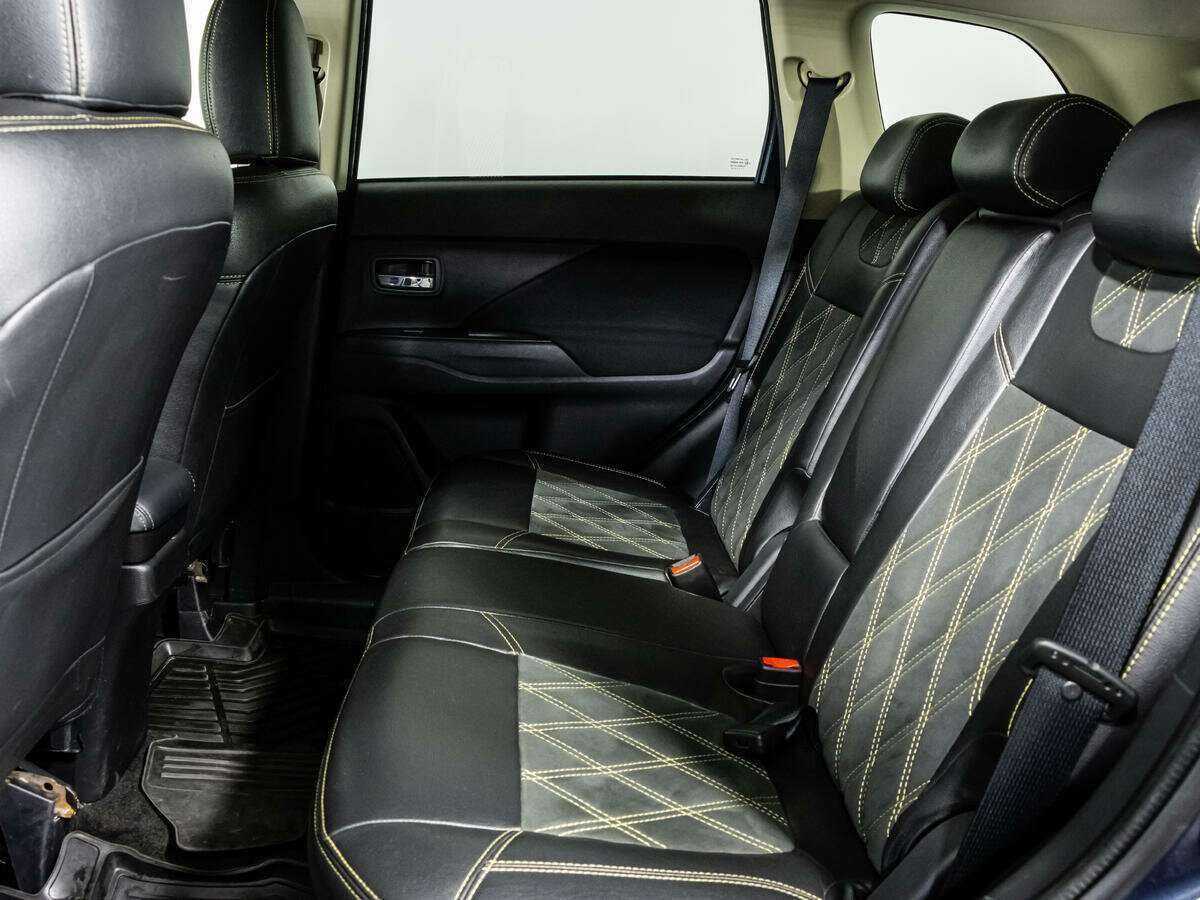 Купить Mitsubishi Outlander с пробегом. Фото: #7