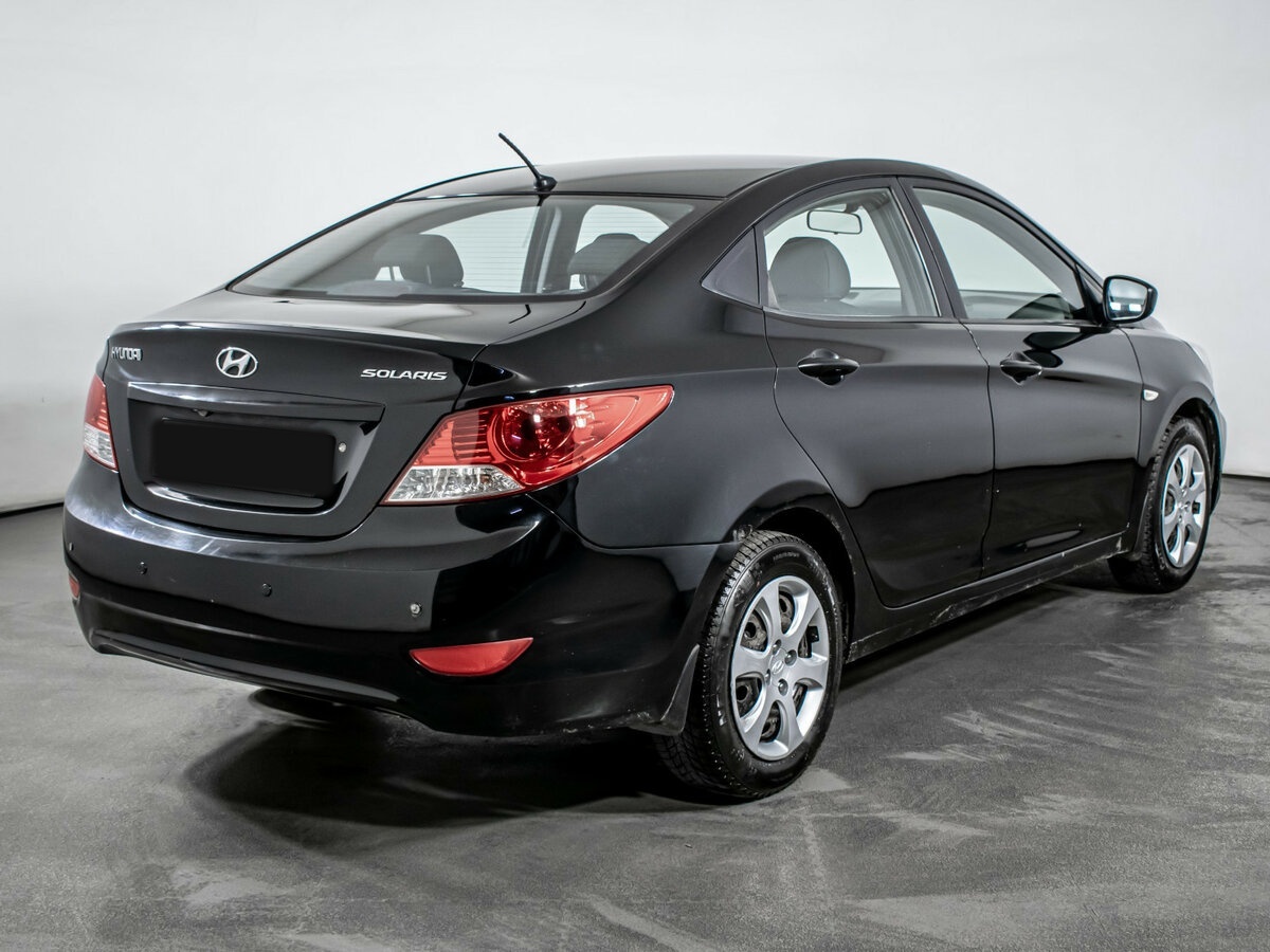 Купить Hyundai Solaris с пробегом. Фото: #4