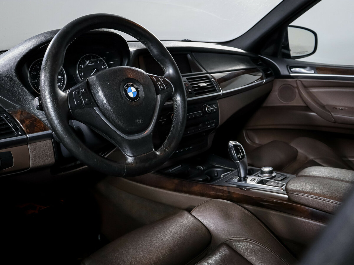 Купить BMW X5 с пробегом. Фото: #9