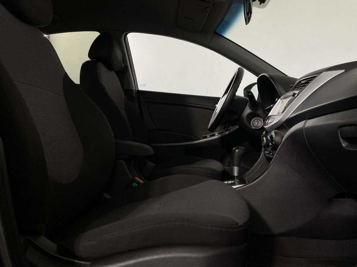 Купить Hyundai Solaris с пробегом. Фото: #13