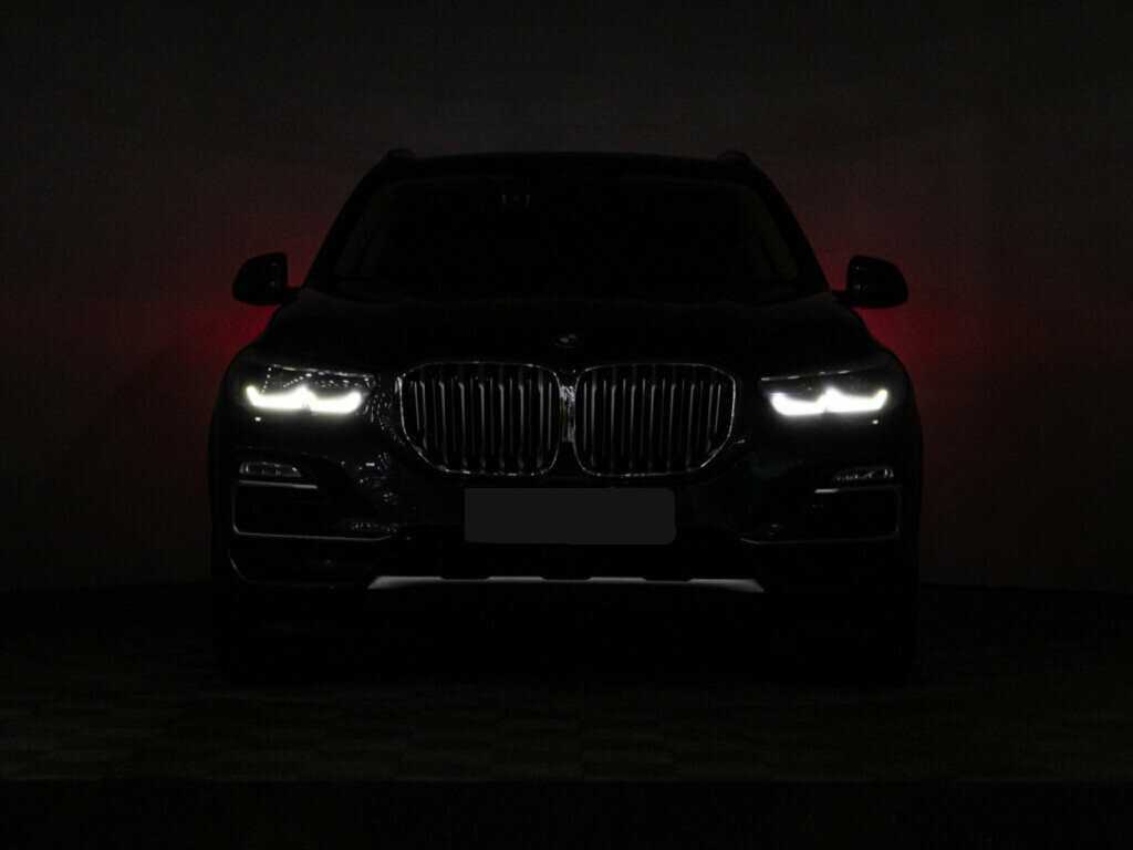 Купить BMW X5 с пробегом. Фото: #28