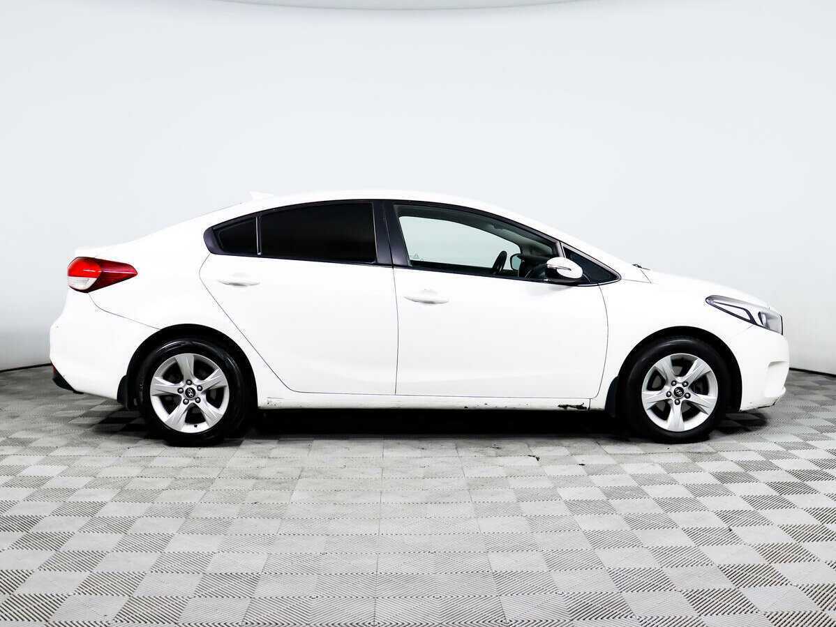 Купить Kia Cerato с пробегом. Фото: #3