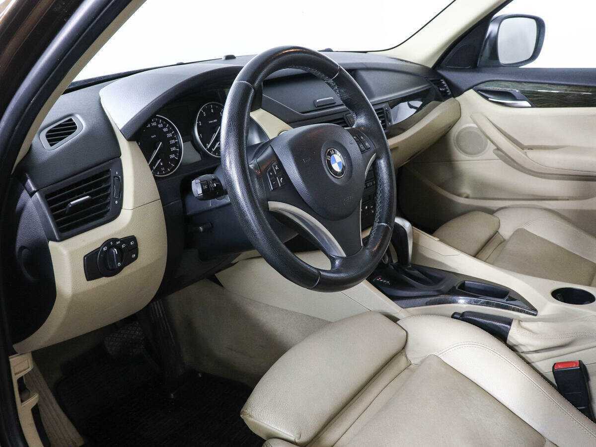 Купить BMW X1 с пробегом. Фото: #10