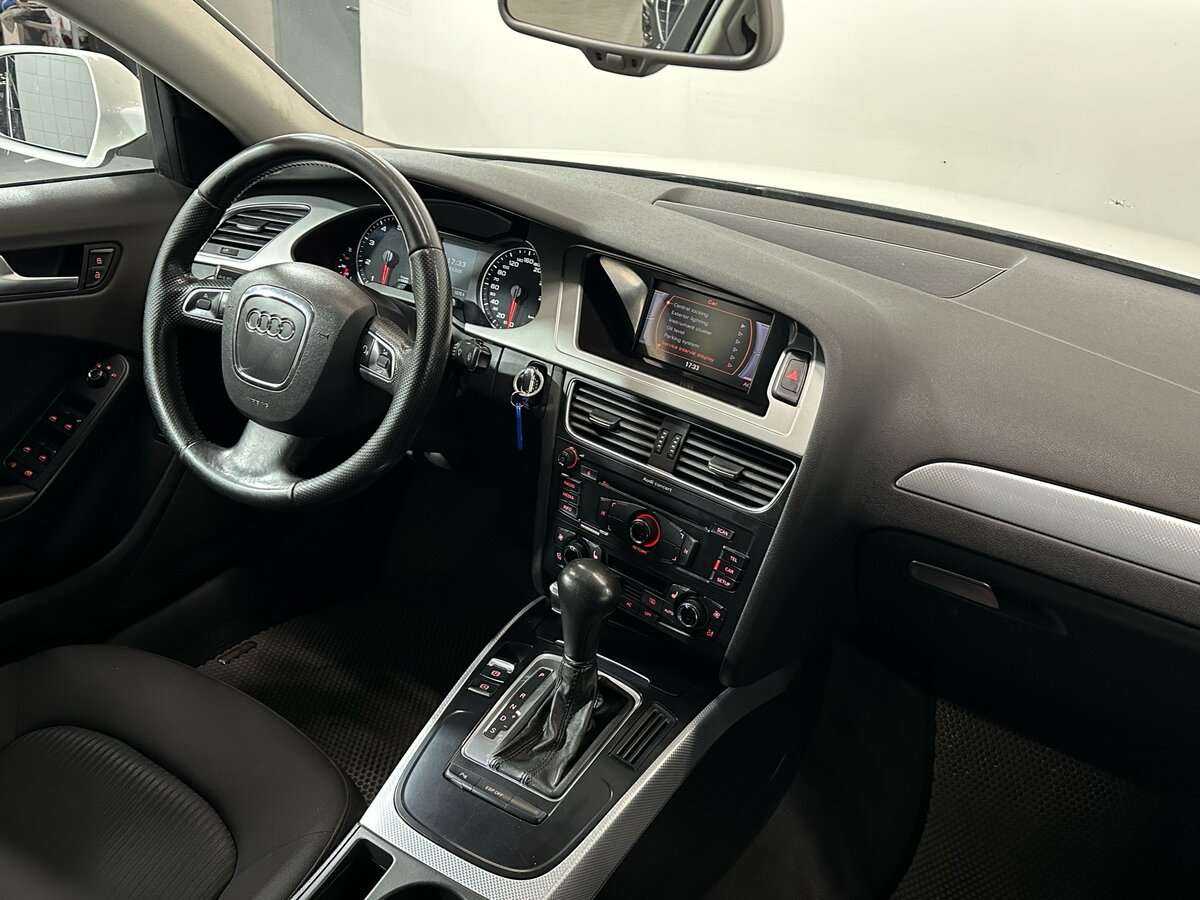 Купить Audi A4 с пробегом. Фото: #10