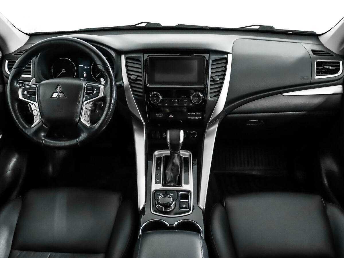 Купить Mitsubishi Pajero Sport с пробегом. Фото: #13