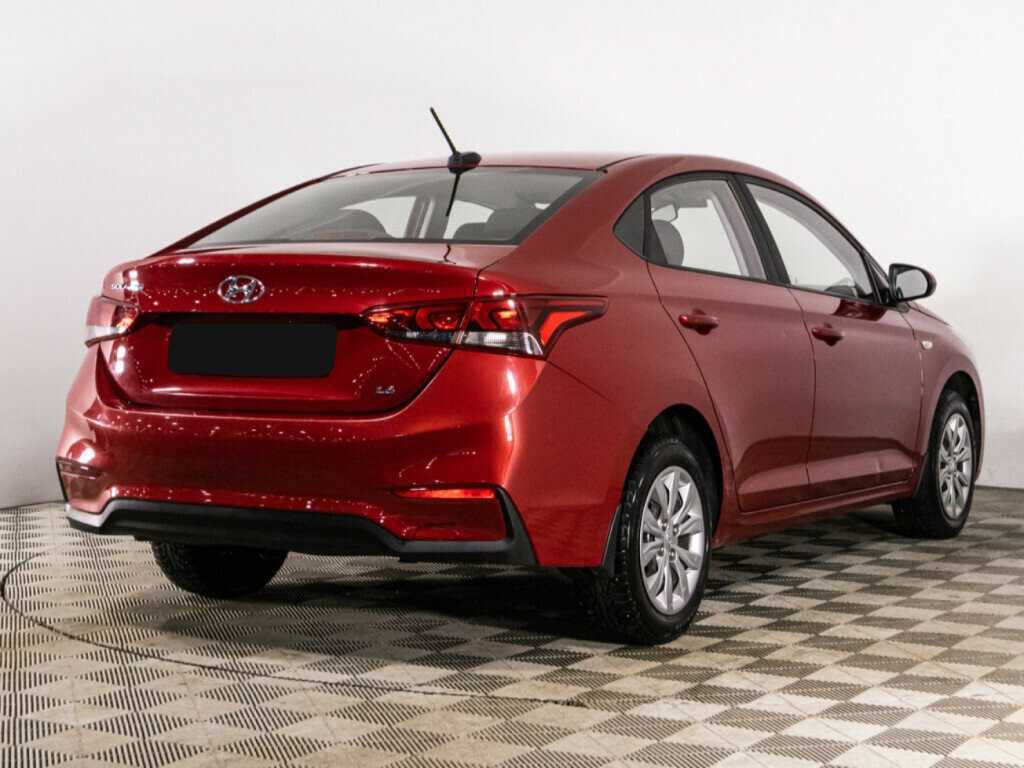 Купить Hyundai Solaris с пробегом. Фото: #4