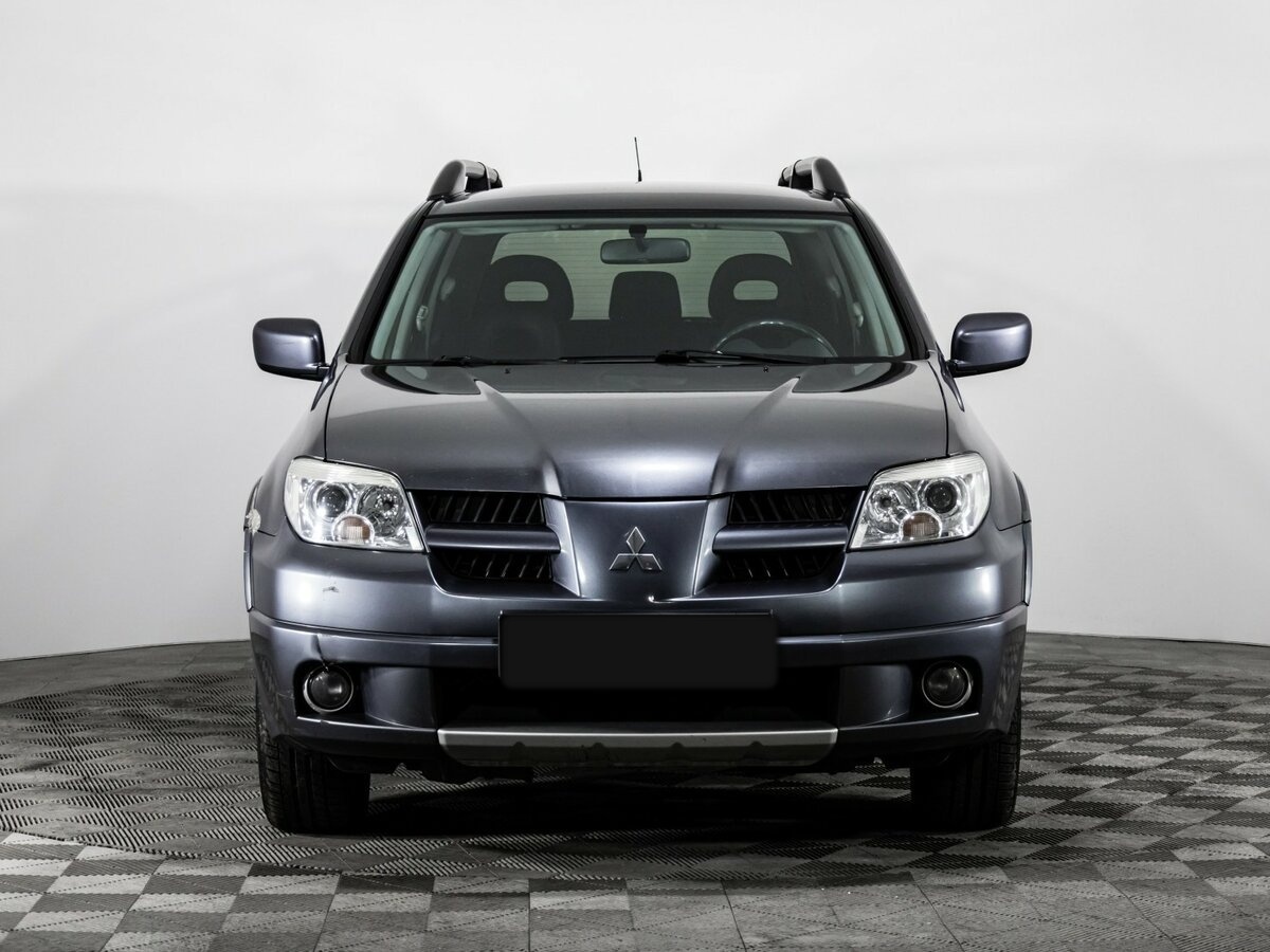 Купить Mitsubishi Outlander с пробегом. Фото: #1