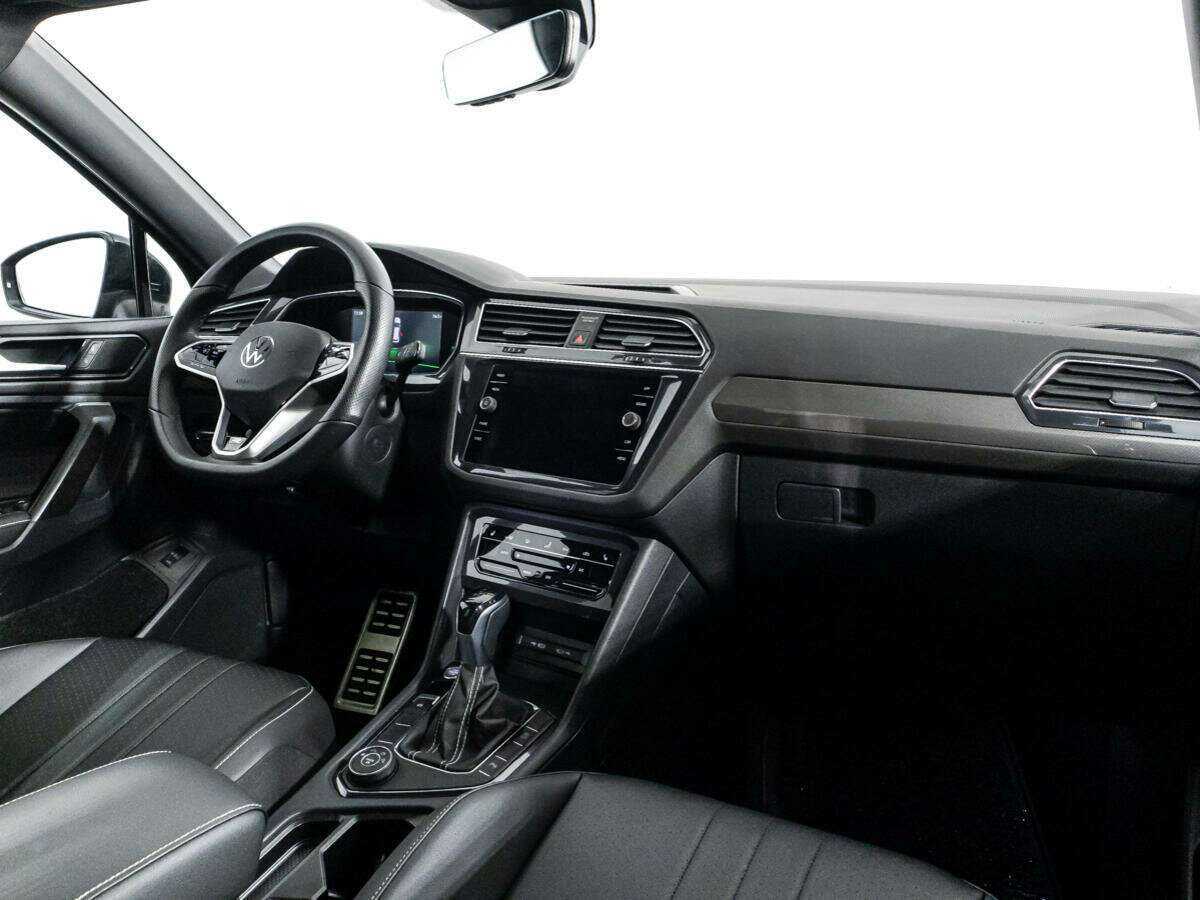 Купить Volkswagen Tiguan с пробегом. Фото: #8