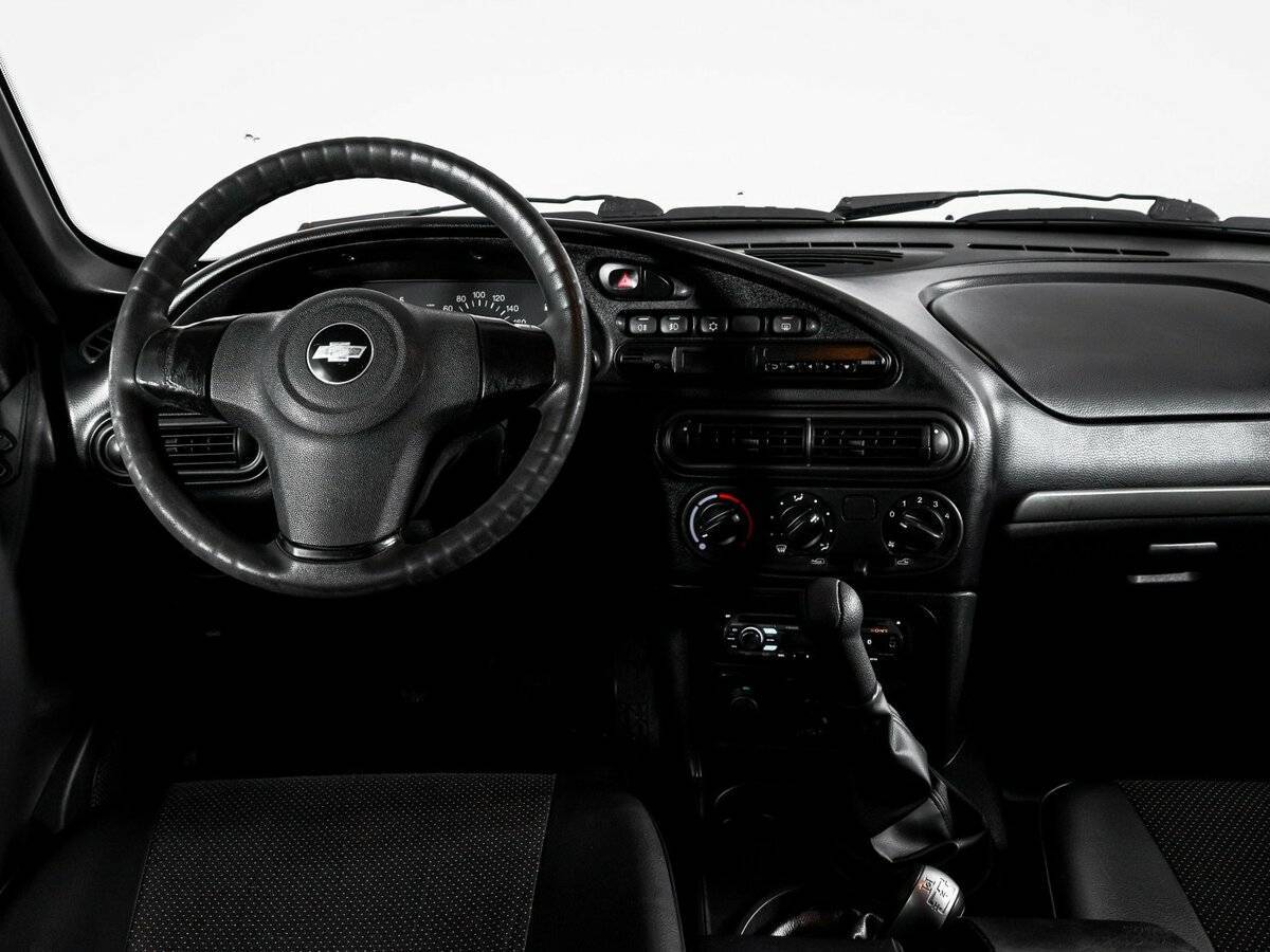 Купить Chevrolet Niva с пробегом. Фото: #11