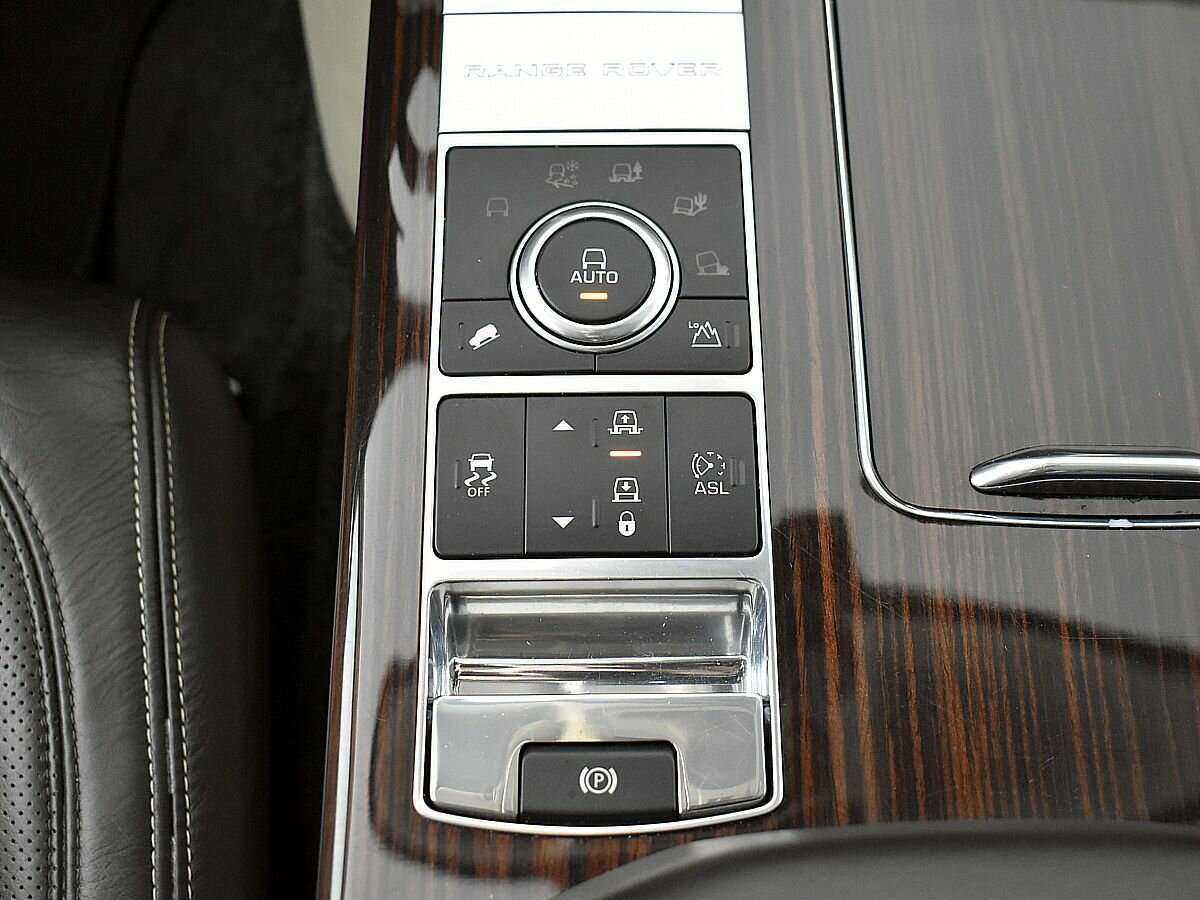 Купить Land Rover Range Rover с пробегом. Фото: #17