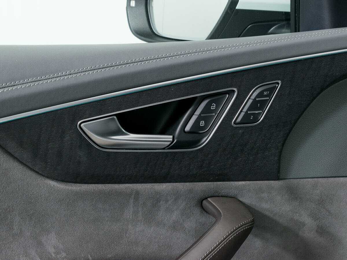 Купить Audi Q8 с пробегом. Фото: #18