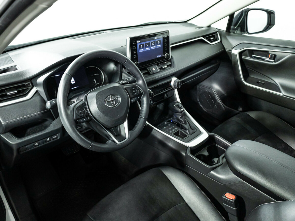 Купить Toyota RAV4 с пробегом. Фото: #10