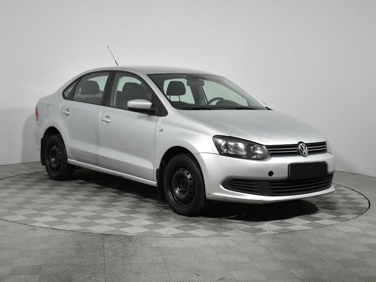 Купить Volkswagen Polo с пробегом. Фото: #2
