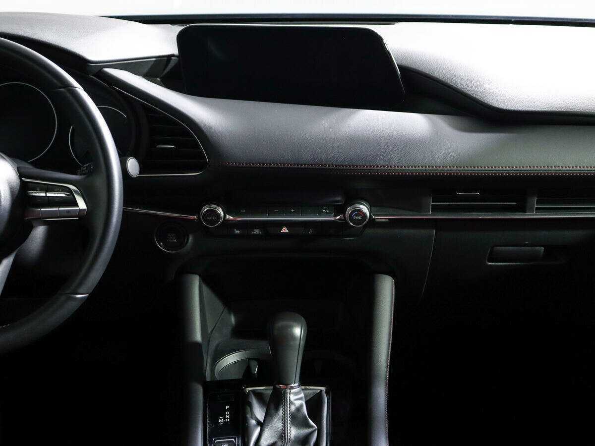 Купить Mazda 3 с пробегом. Фото: #10
