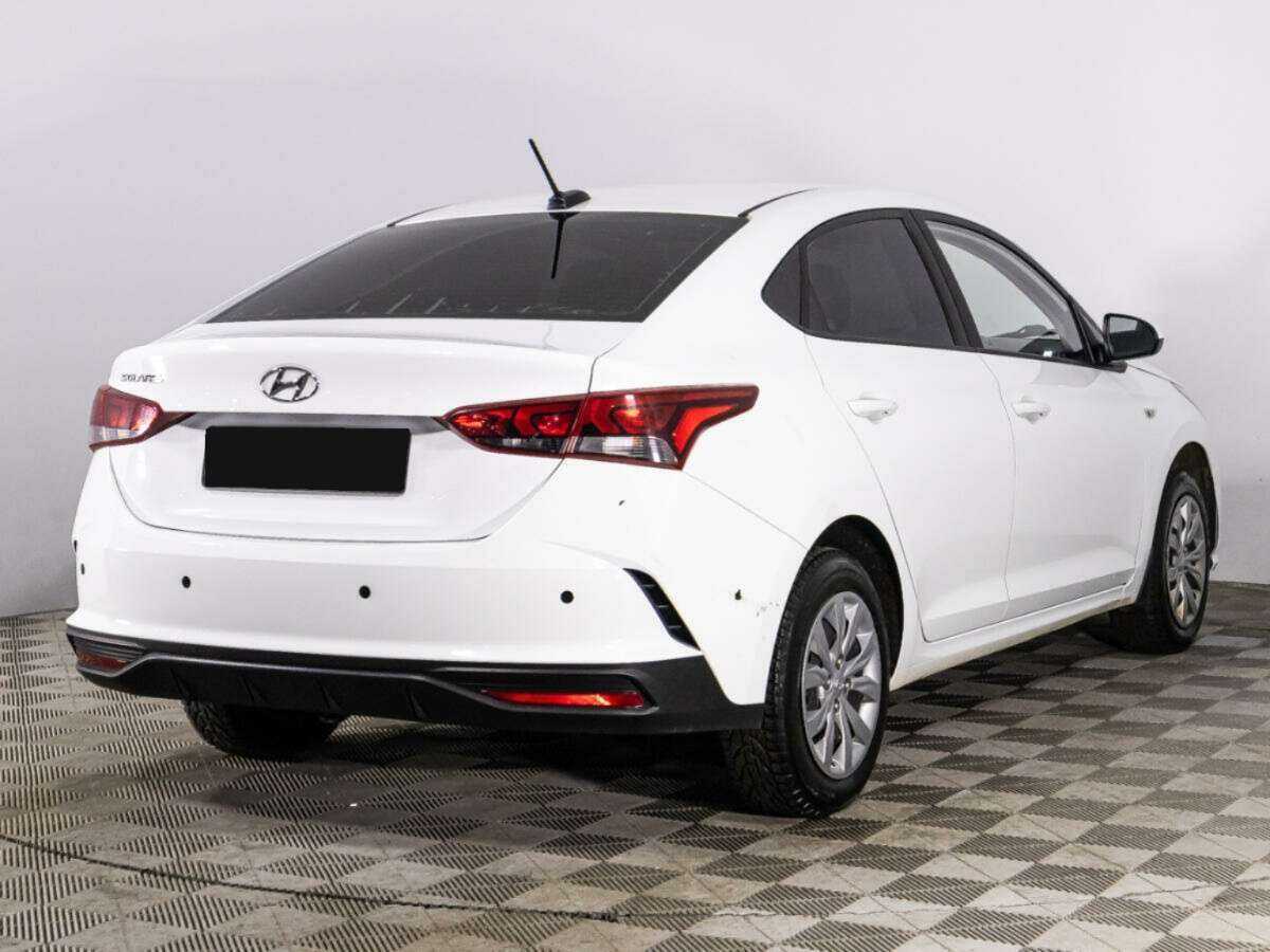 Купить Hyundai Solaris с пробегом. Фото: #4