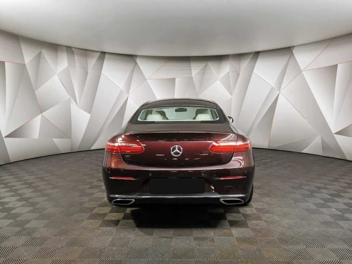 Купить Mercedes-Benz E-Класс с пробегом. Фото: #6